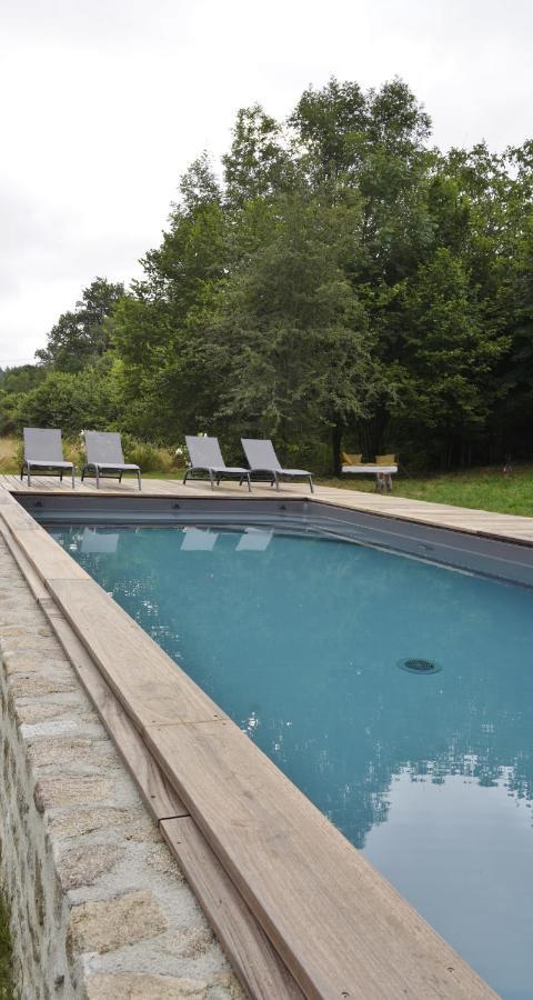 Sarroux Une Pause En Correze מראה חיצוני תמונה